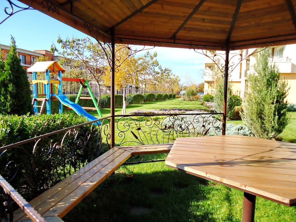 Oxygen Apartments Sveti Vlas Eksteriør bilde